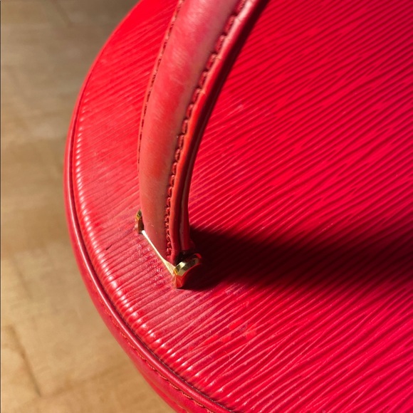 Louis Vuitton w/COA Cannes Red Epi Vanity Top Handle Bucket Bag! - Picture 7 of 13